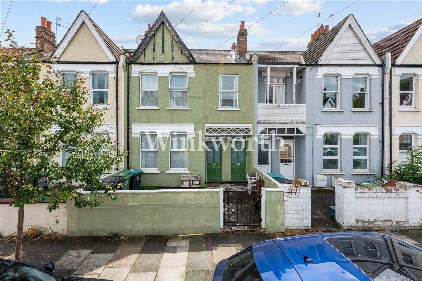 House Sirdar Road in Greater London