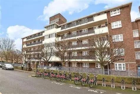 Room Petergate in Greater London