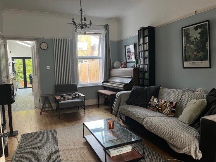 Room Louise Road in Greater London