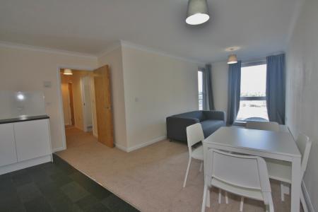 Flat Alençon Link in Basingstoke and Deane