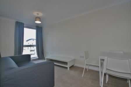 Flat Alençon Link in Basingstoke and Deane