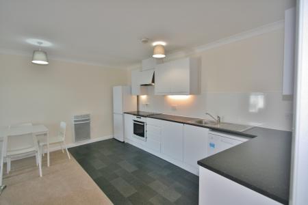 Flat Alençon Link in Basingstoke and Deane
