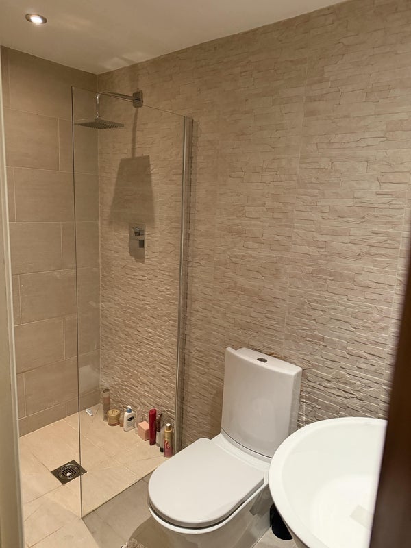 Room New Street in Oadby and Wigston