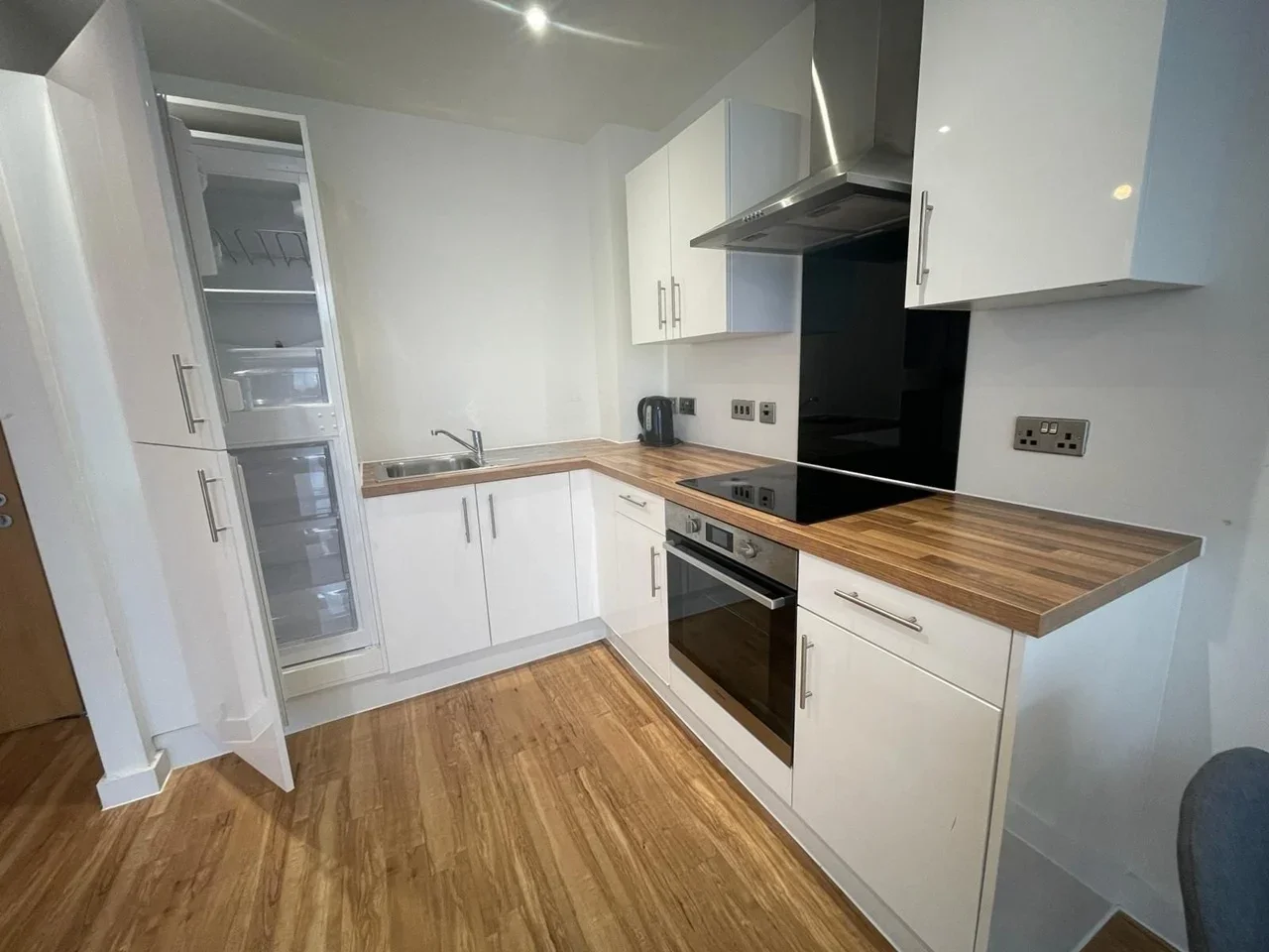 Flat Pomona Strand in Trafford