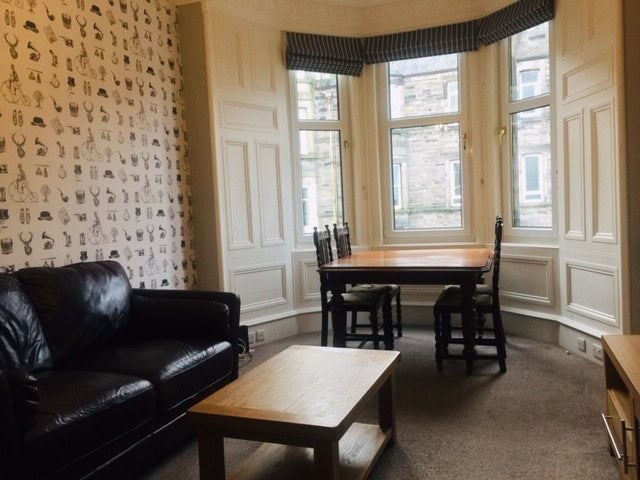 Flat Meadowbank Avenue in City of Edinburgh