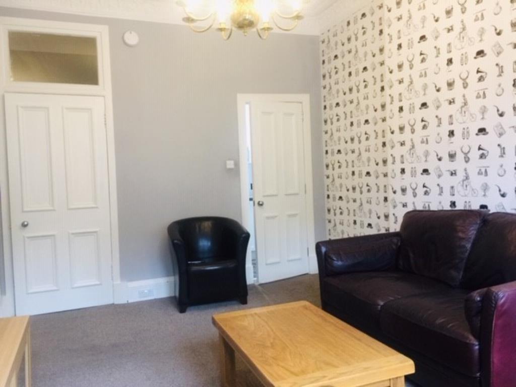 Flat Meadowbank Avenue in City of Edinburgh