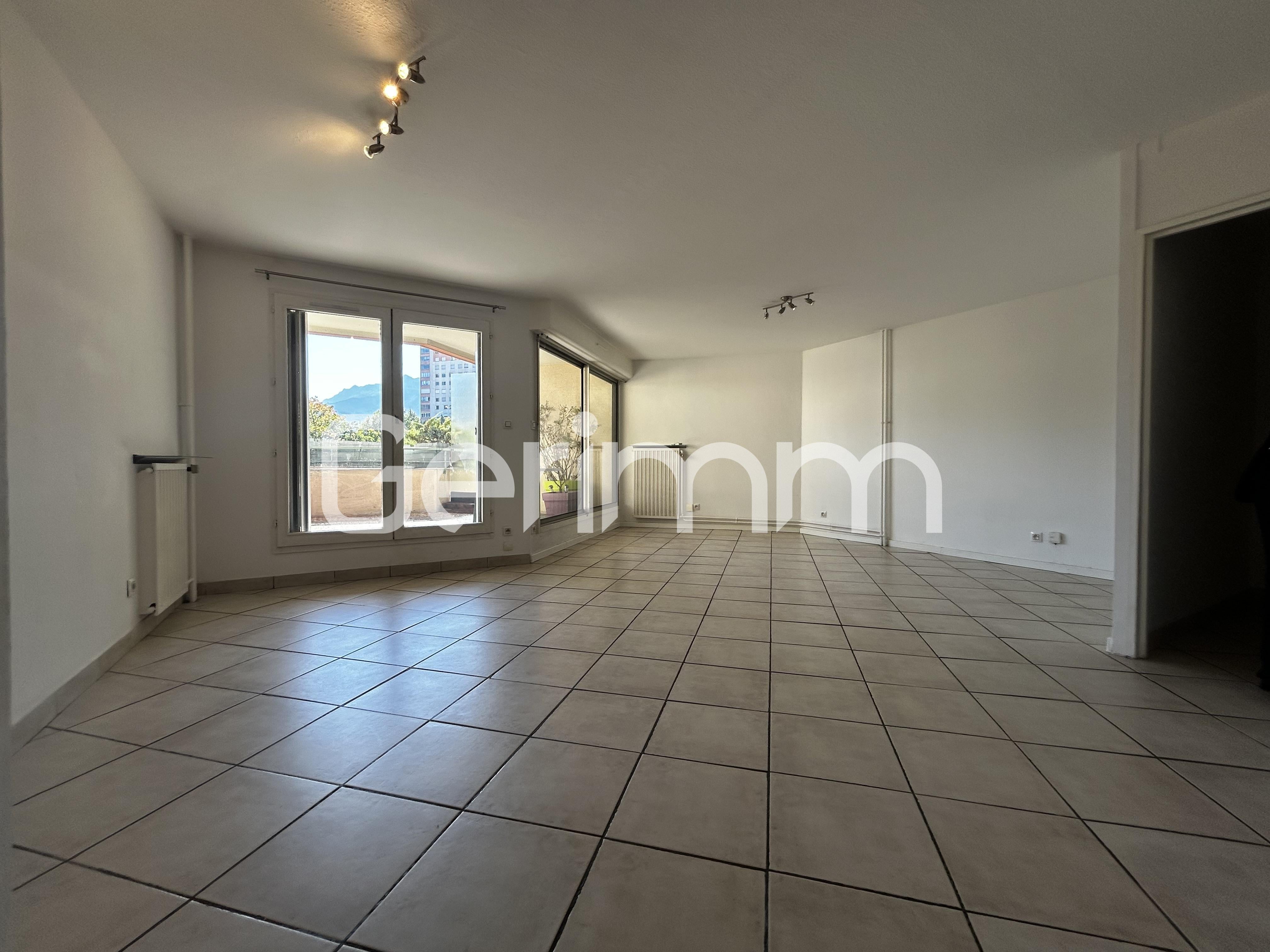 Flat Boulevard des Alpes in Meylan