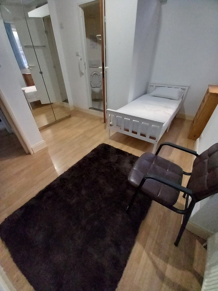 Room Earlham Grove in Greater London