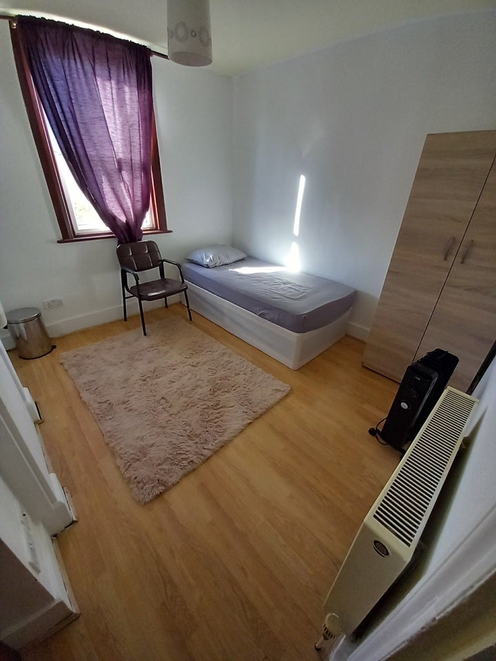 Room Earlham Grove in Greater London