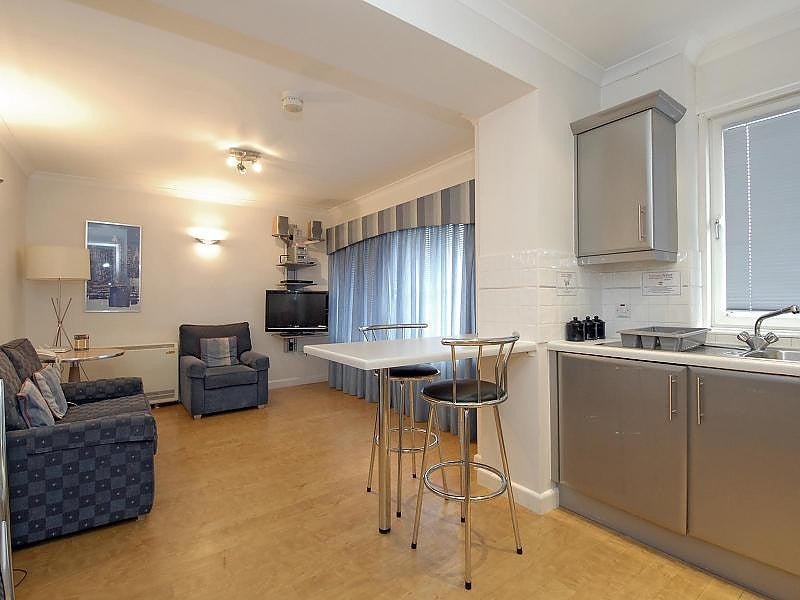 Flat Market Place in Reading