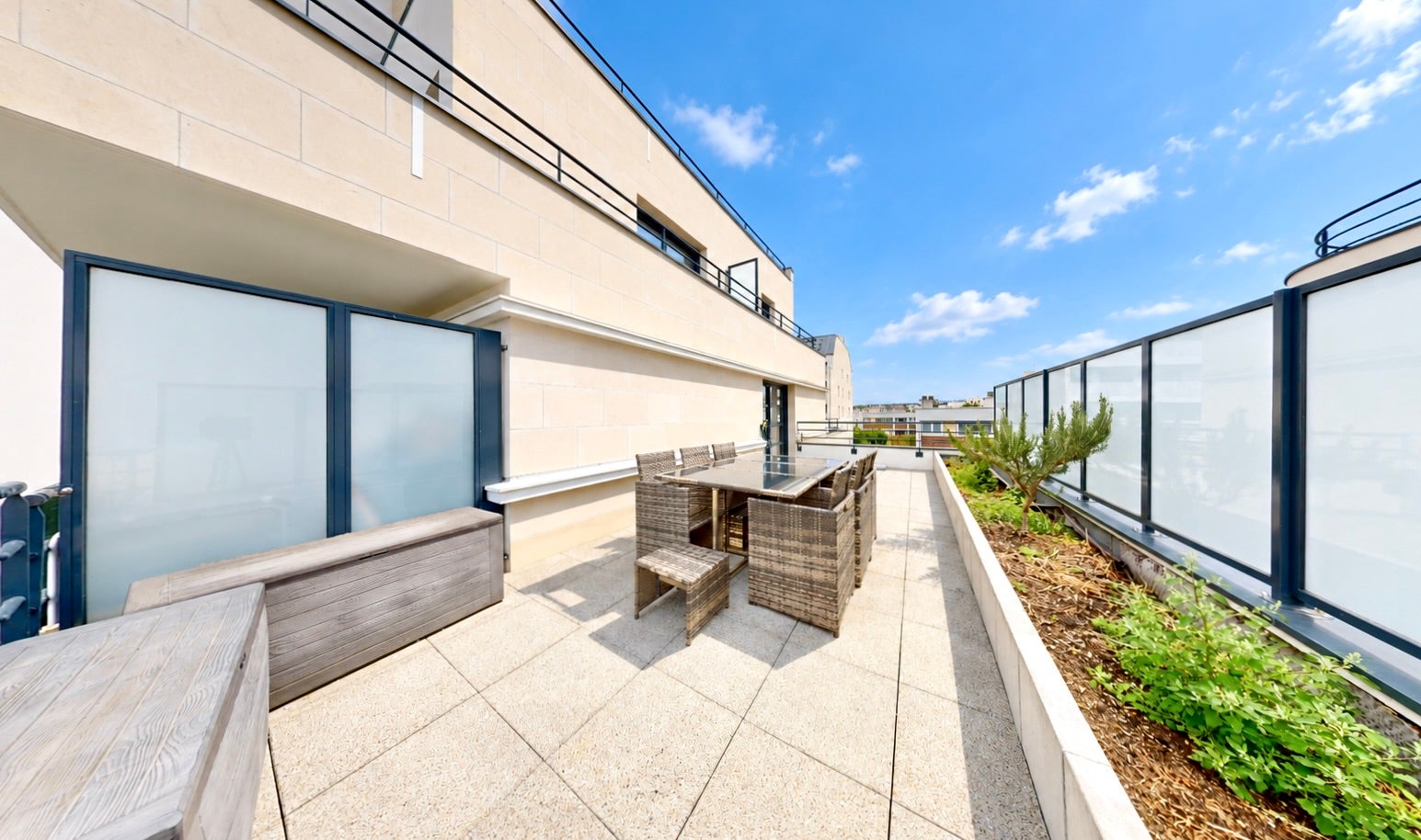 Flat Rue Youri Gagarine in Colombes