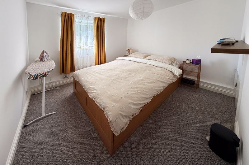 Flat Latimer Road in Oxford