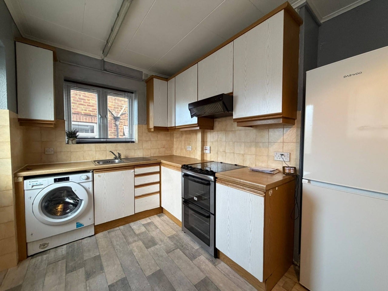Flat Wickham Road in Greater London