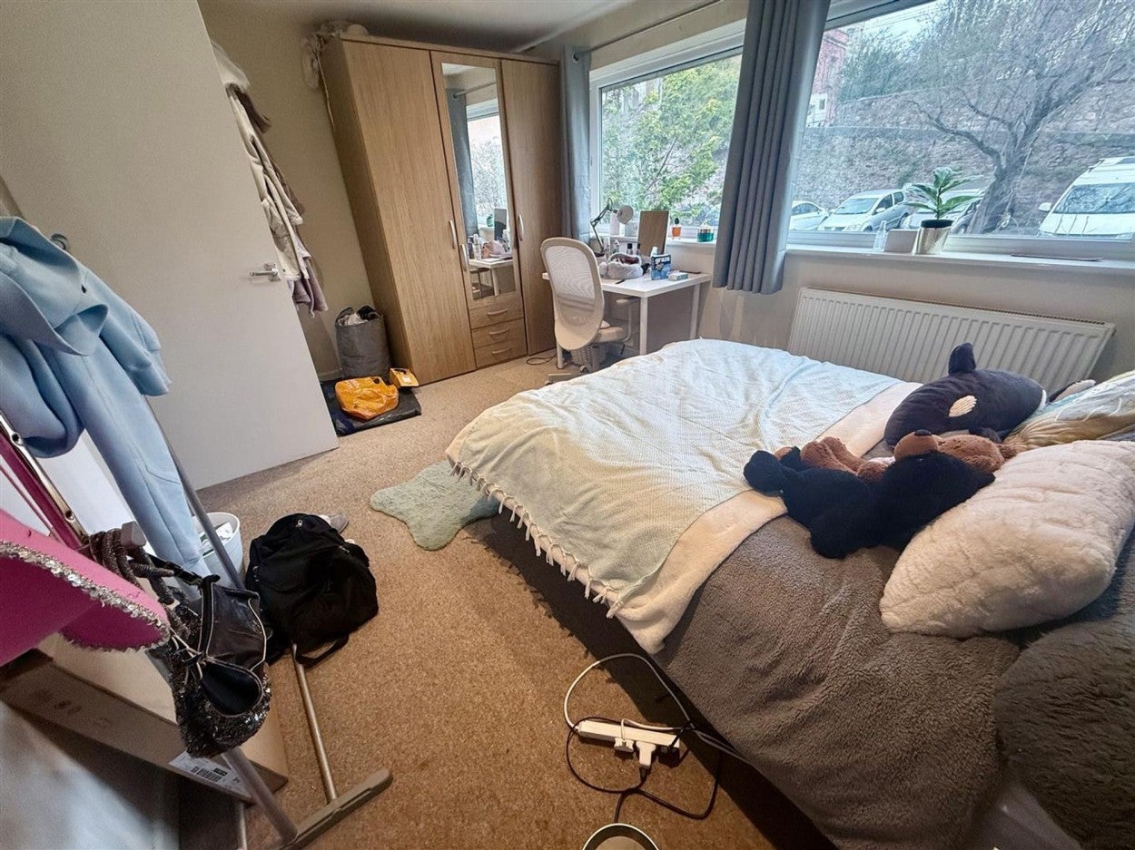 Room Clifton Wood Road in Bristol