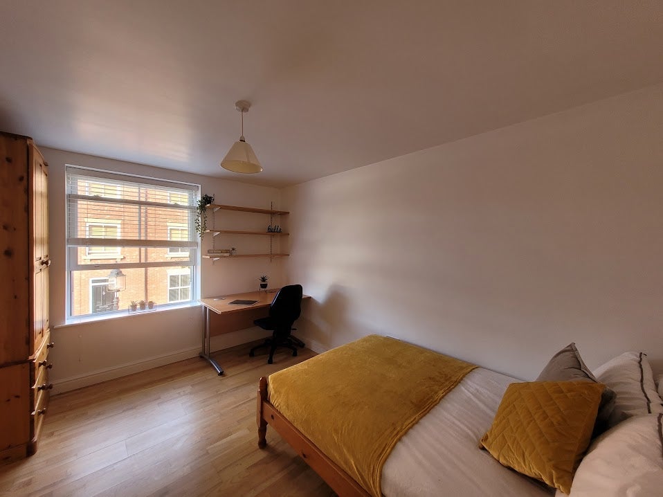 Room Broadgate in Coventry