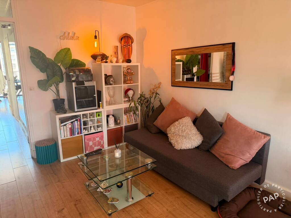 Flat Place Marcel Sembat in Boulogne-Billancourt
