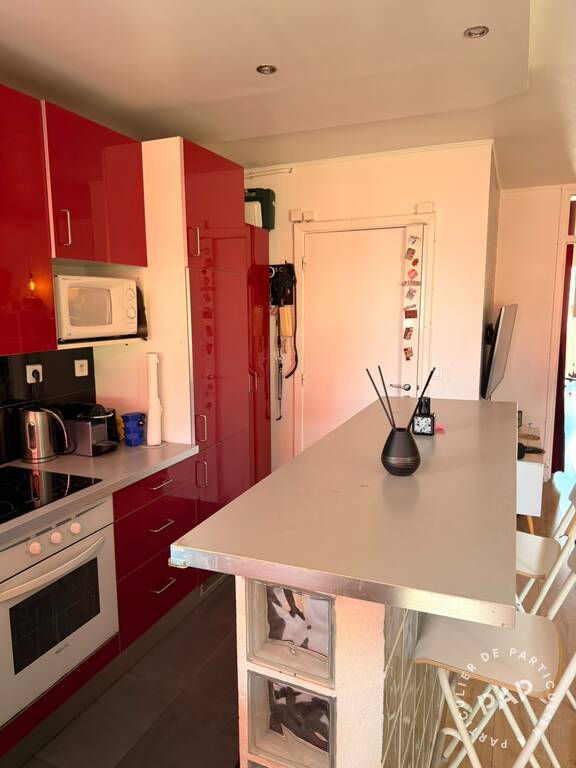 Flat Place Marcel Sembat in Boulogne-Billancourt