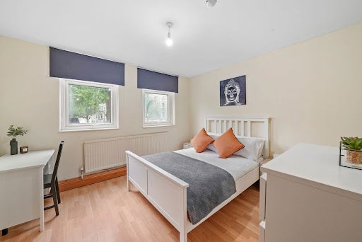 Room Chippenham Road in City of Westminster