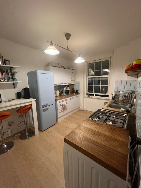 Flat Fair Street in Greater London