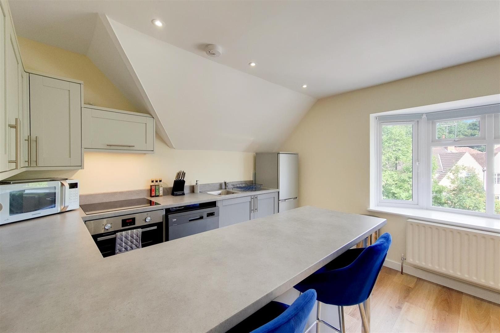 Flat Croydon Road in Caterham