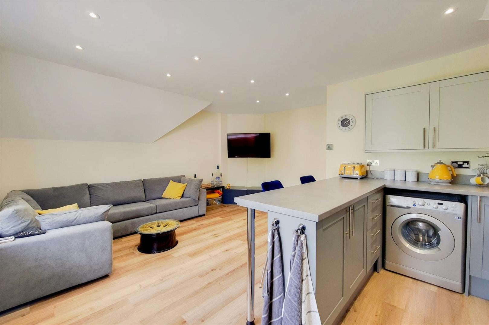 Flat Croydon Road in Caterham