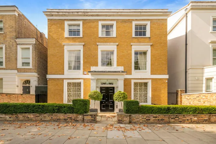 House Hamilton Terrace in City of Westminster