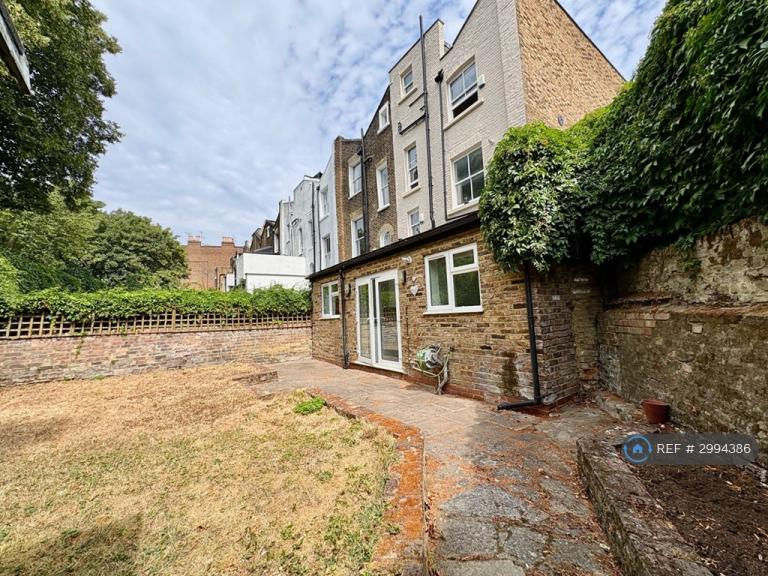 Flat Thane Villas in Greater London