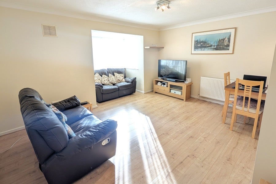 Flat Cedar Drive in Sunningdale