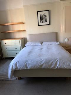 Room Atkins Road in Greater London