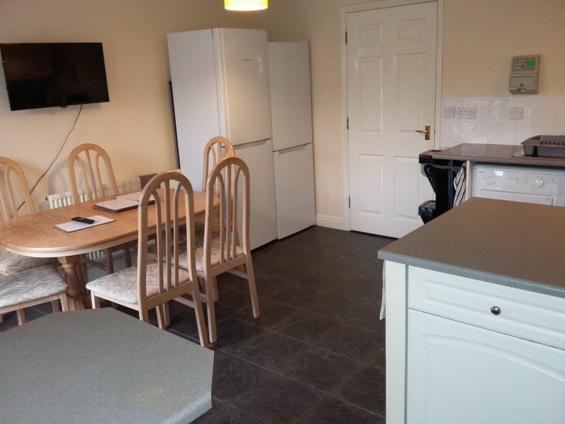 Room Rookes Crescent in Chelmsford