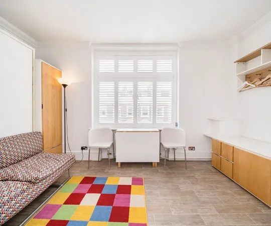 Flat Warwick Way in City of Westminster