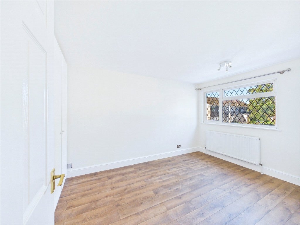 House Hanger Close in Dacorum