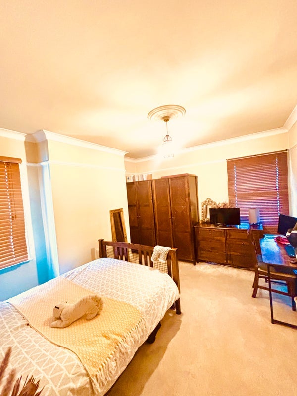 Room Naval Row in Greater London