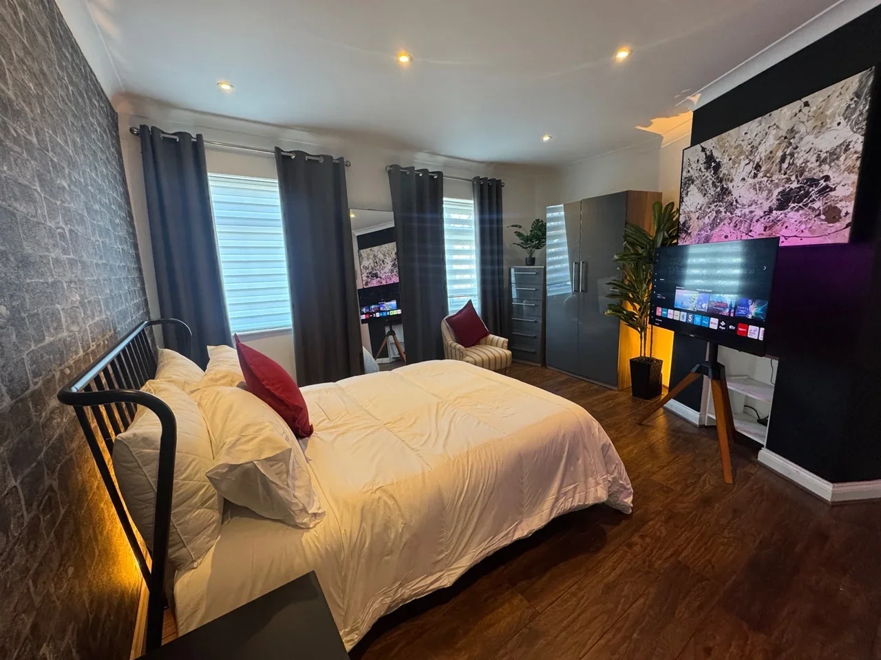 Room Kingston Road in Epsom and Ewell