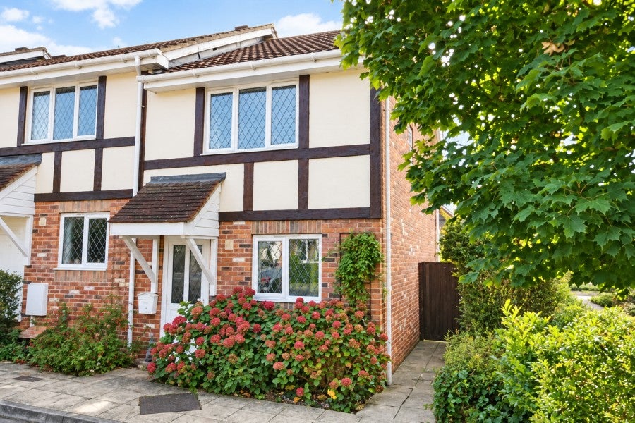 House Percheron Drive in Woking