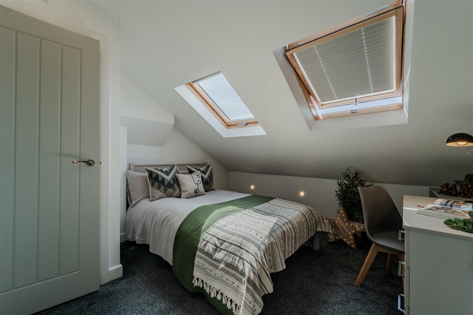 Room St. George's Road in Coventry
