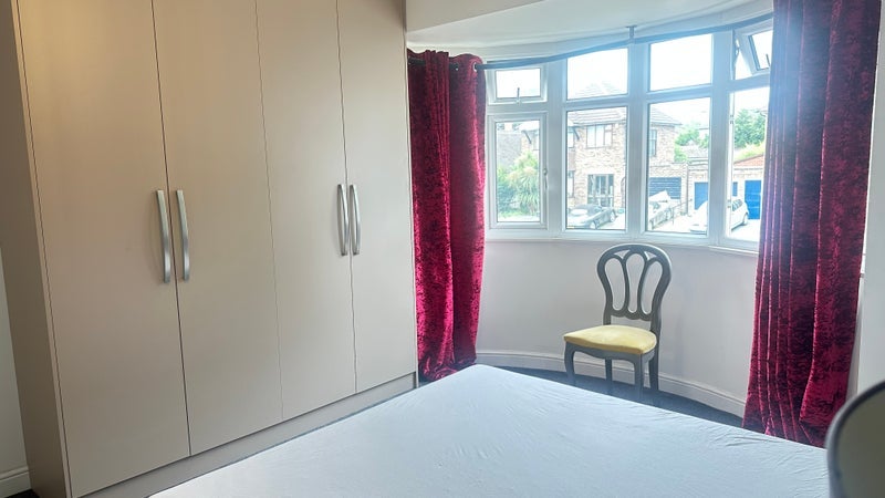 Room Aintree Close in Leicester
