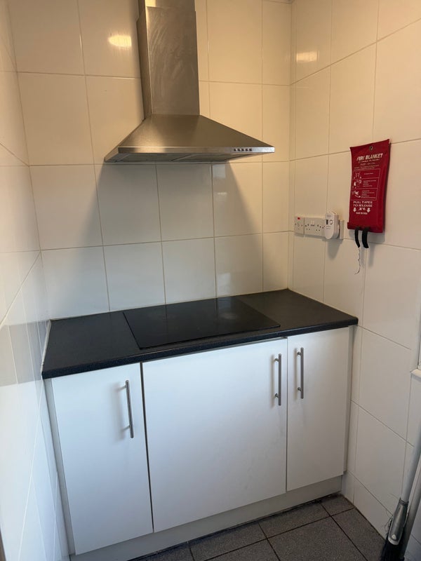 Room Stroud Green Road in Greater London