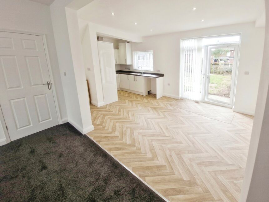 Flat Alexandra Crescent in Wigan