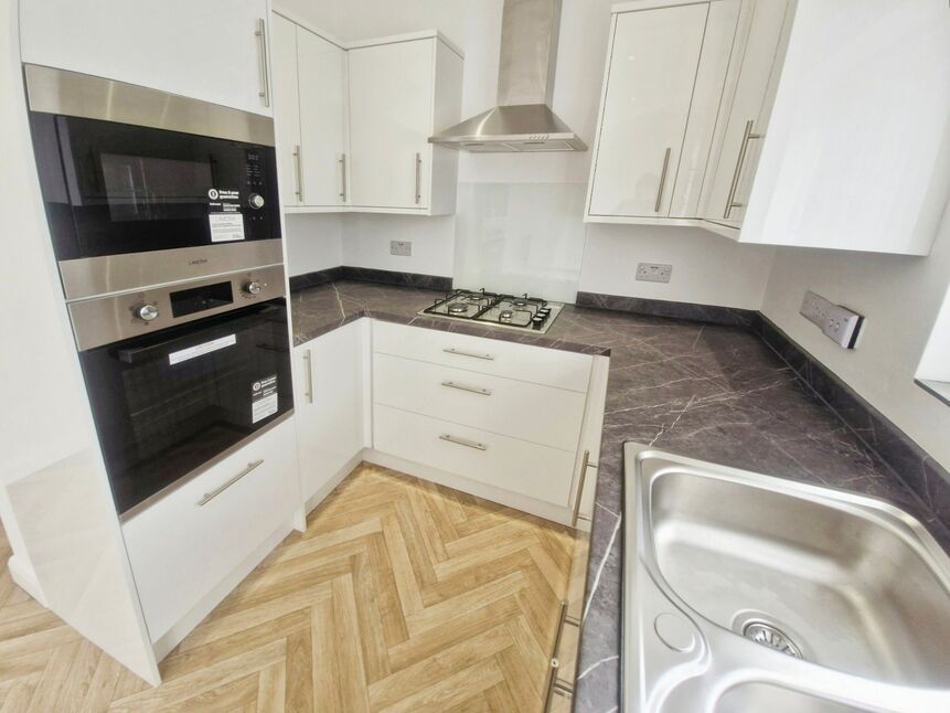 Flat Alexandra Crescent in Wigan