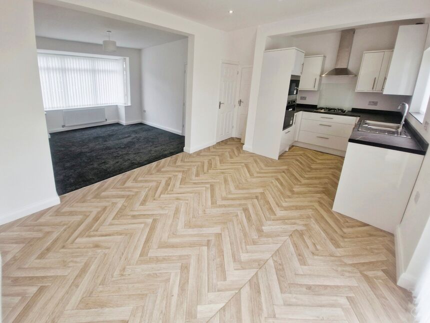 Flat Alexandra Crescent in Wigan