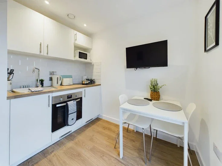 Flat Lissadel Street in Salford