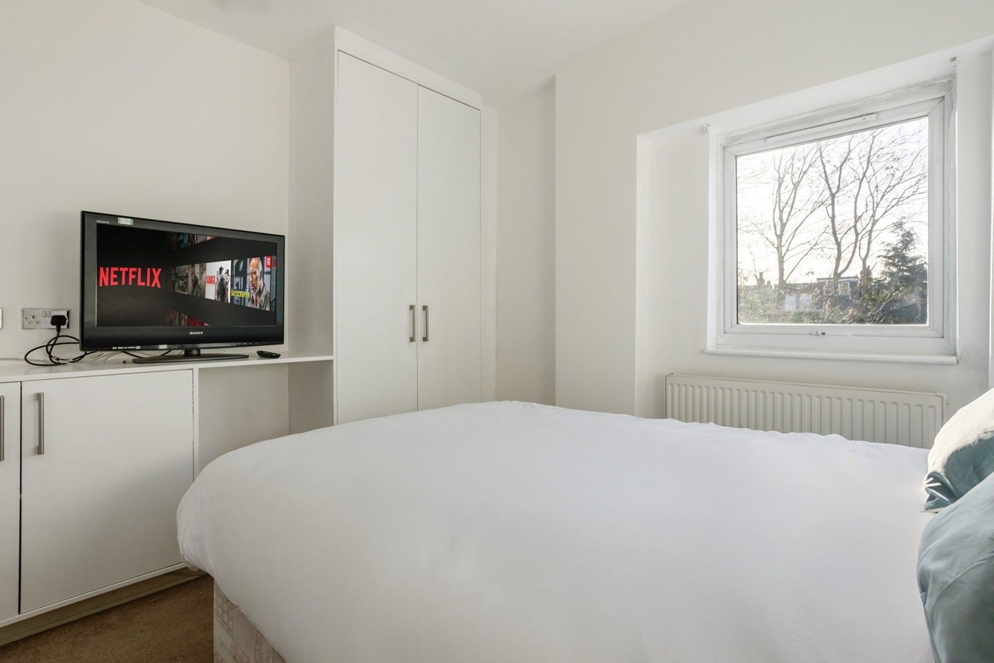 Room Lansdowne Road in Greater London