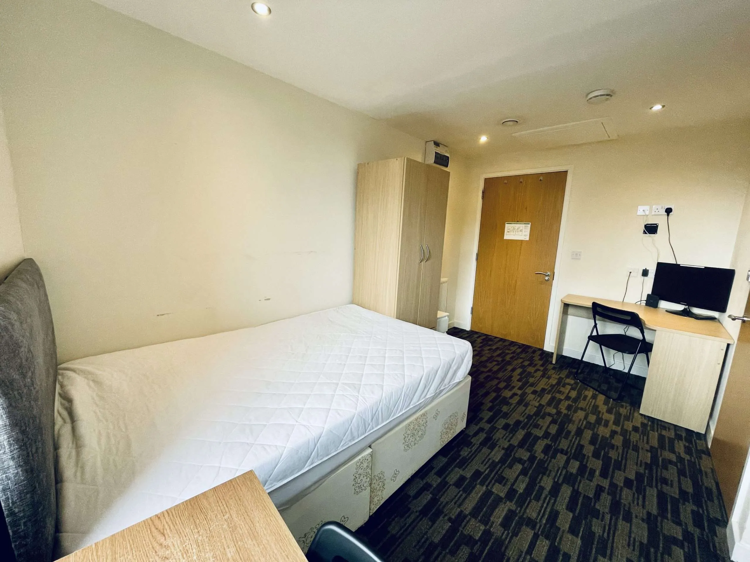 Flat Saint James Row in Sheffield