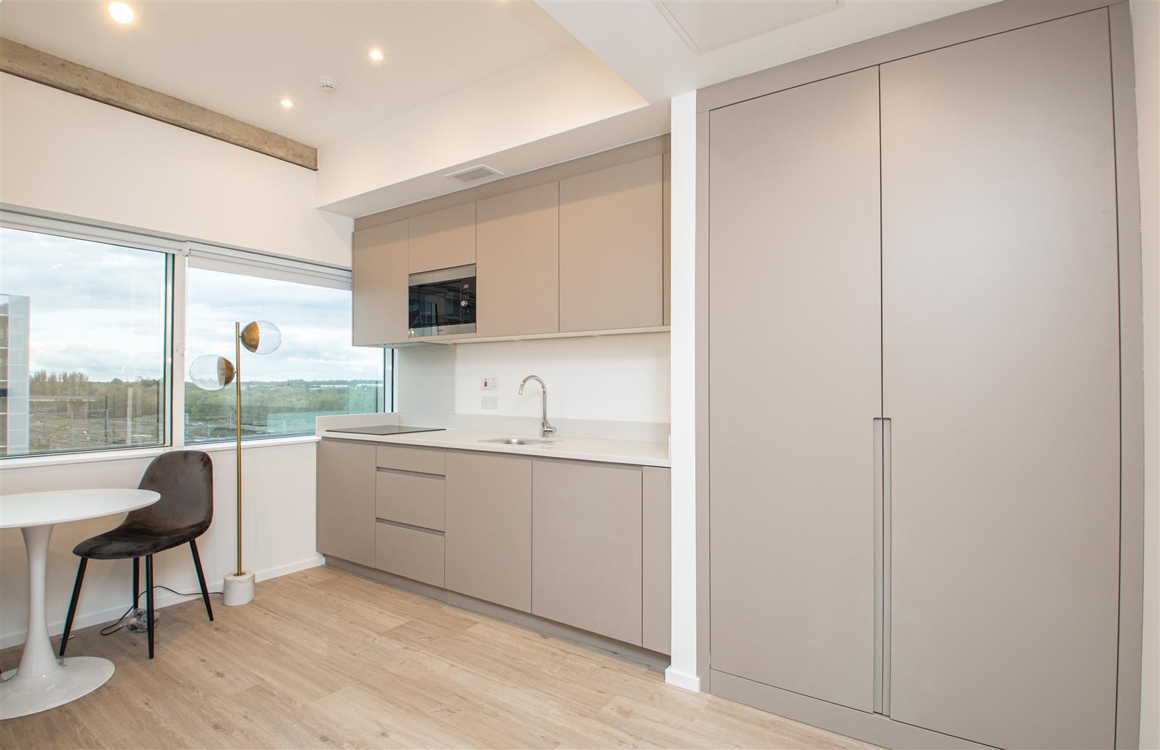 Flat Elder Gate in Central Milton Keynes
