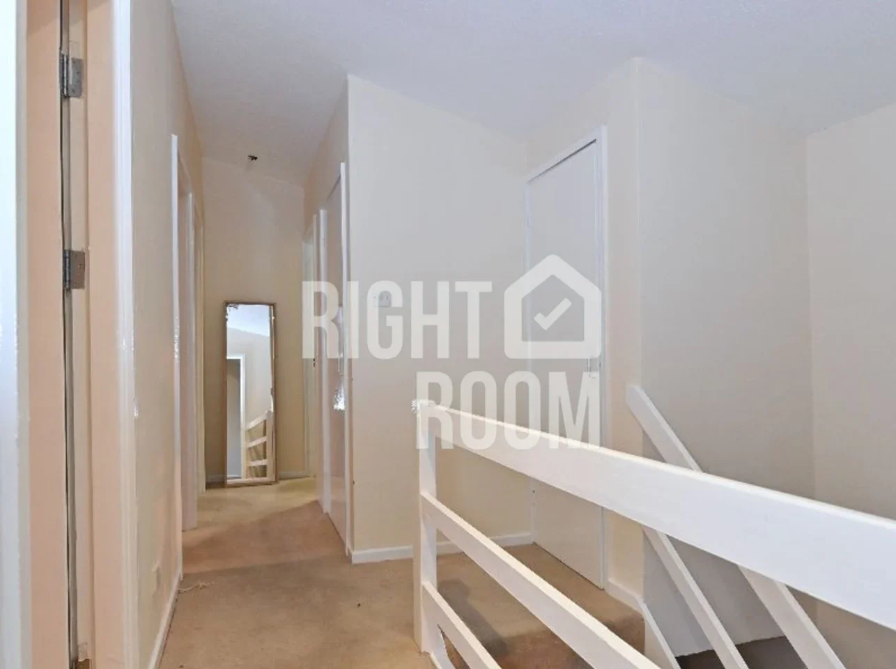 Room Gordon Avenue in Southampton