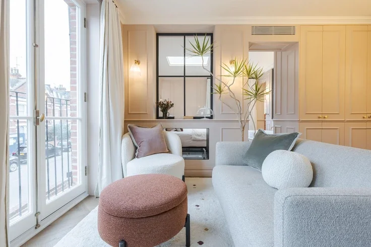 Flat Studdridge Street in Greater London