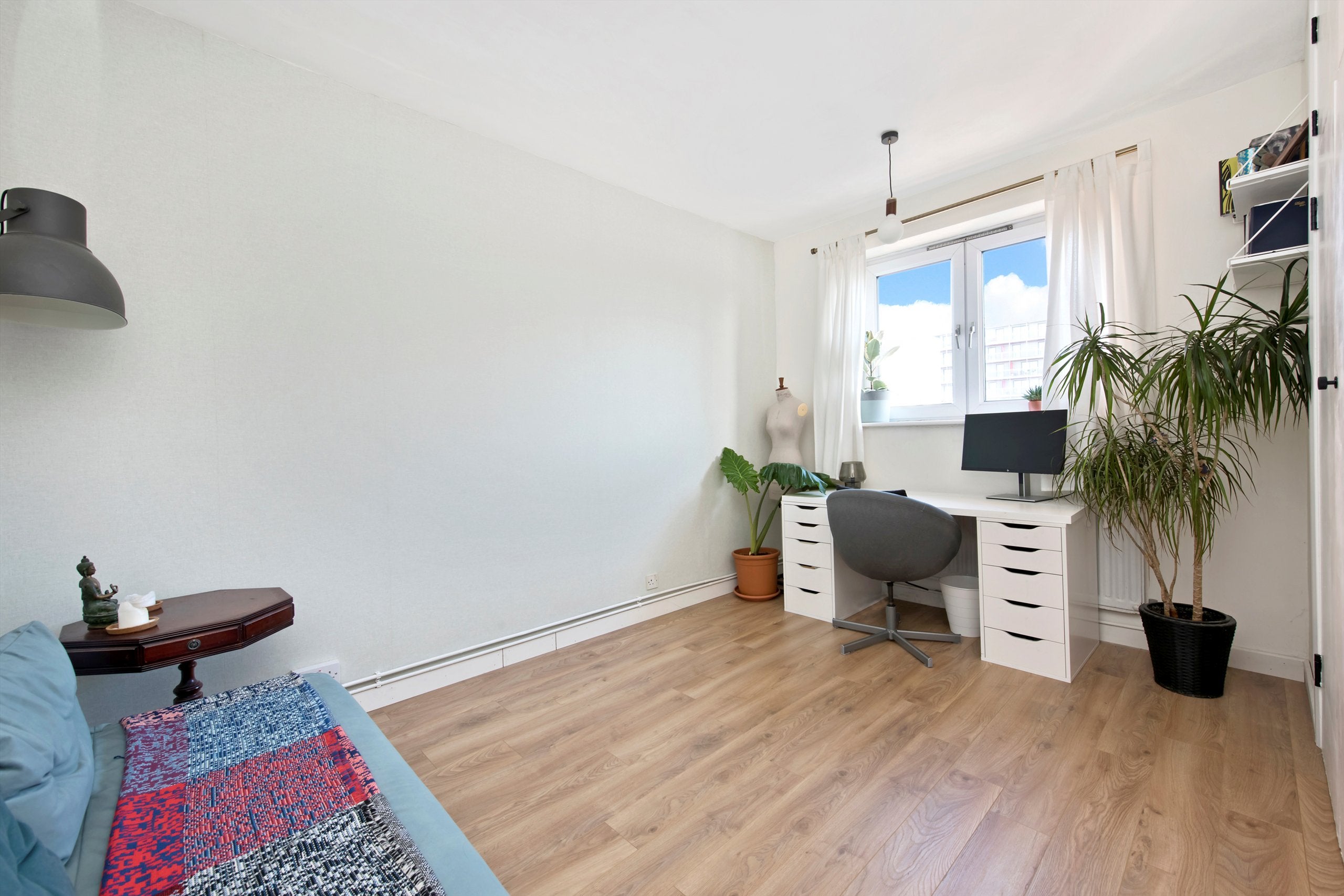 Flat Idonia Street in Greater London