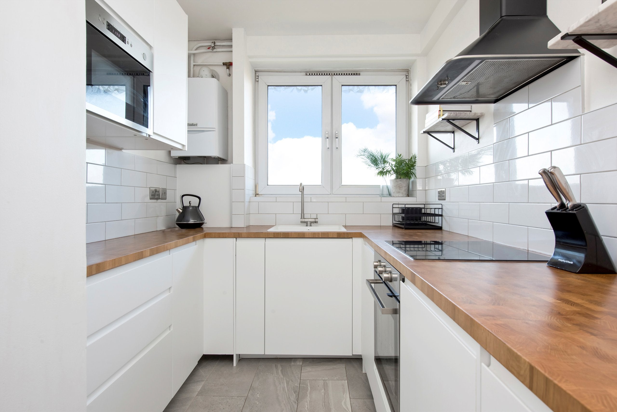 Flat Idonia Street in Greater London