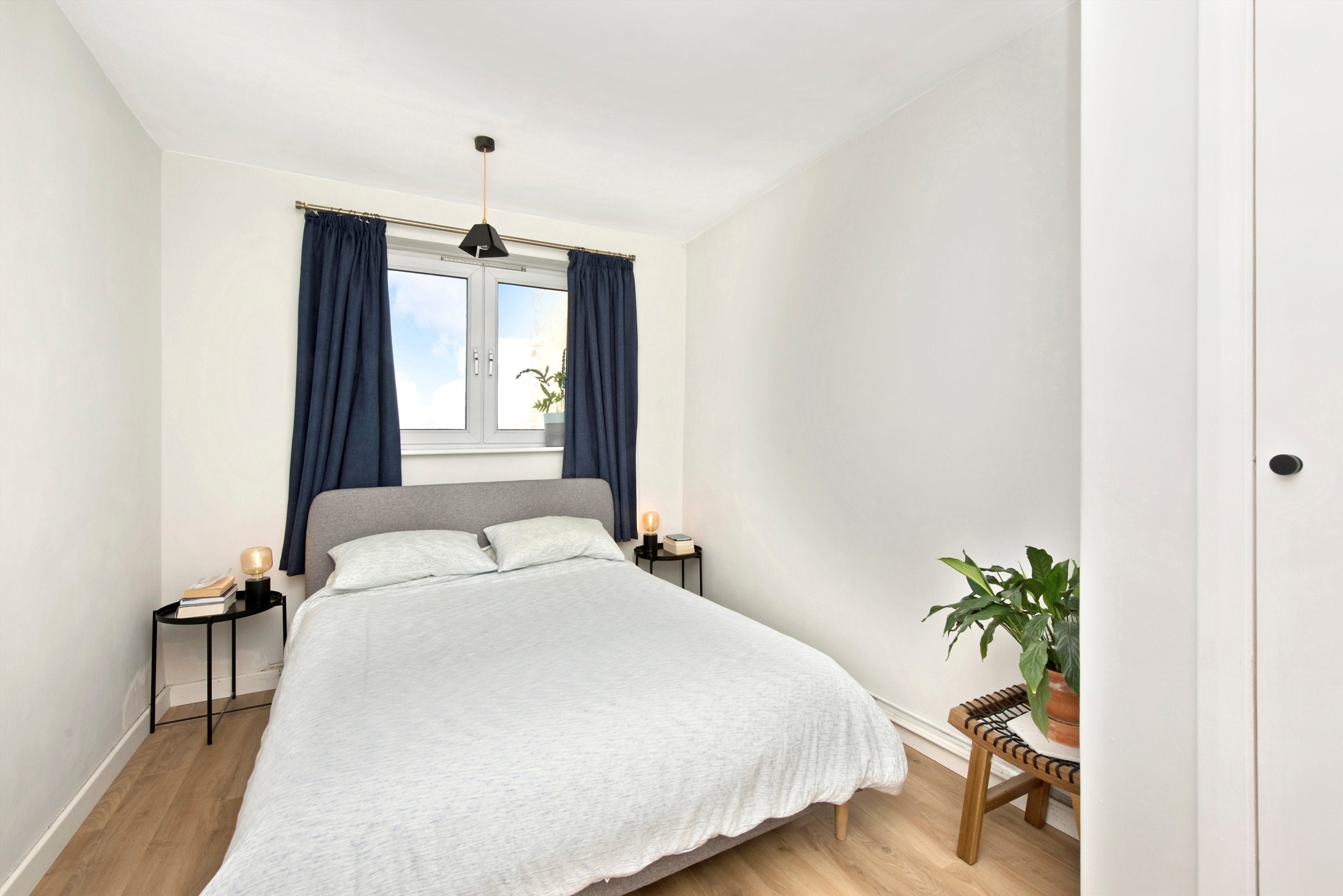 Flat Idonia Street in Greater London